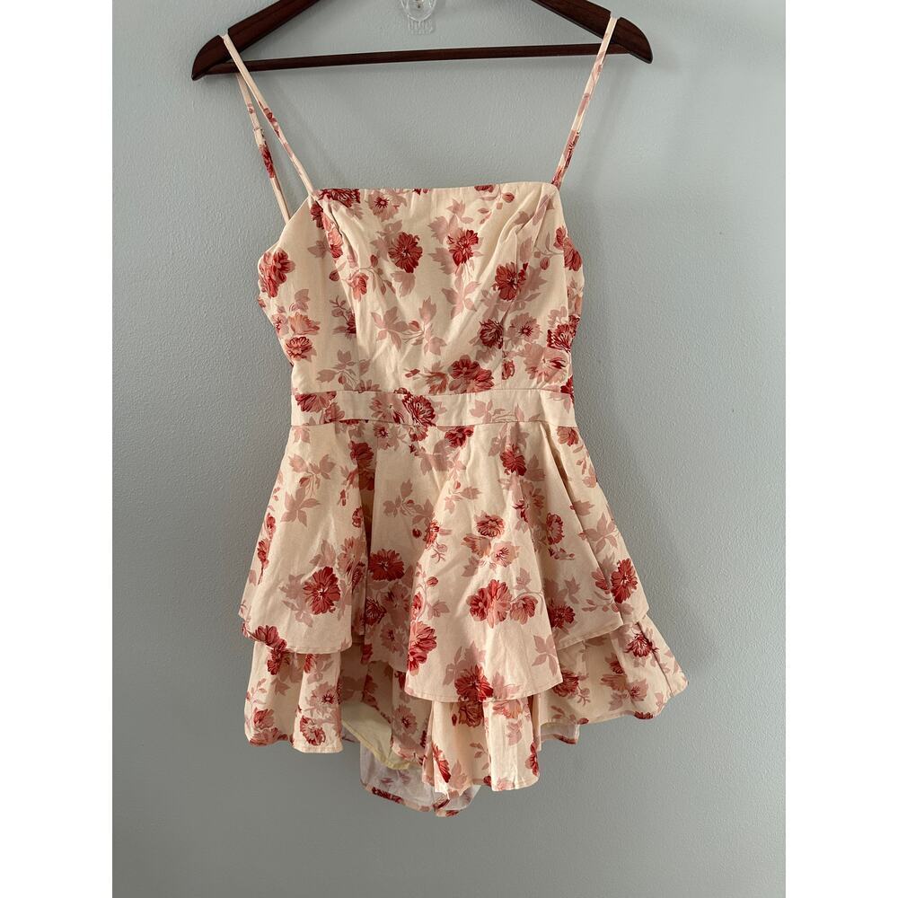 NWT Saints + Secrets Floral Print Romper sz Medium
